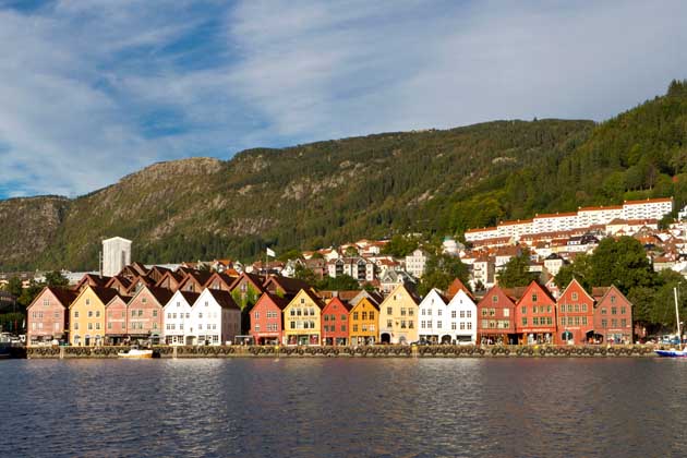 Die am Wasser liegenden Hansehäuser (Hansekontore) in Bergen, Norwegen.